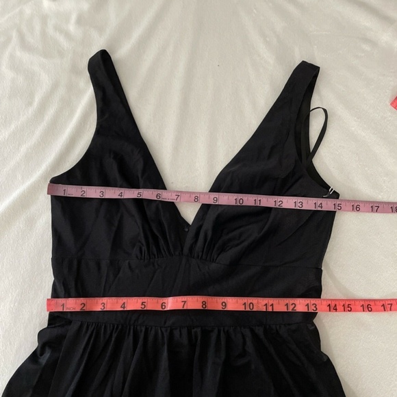 NEW‎ La Femme [sz 6 ] Sleeveless Plunge Neck Gown in Black - Picture 10 of 12